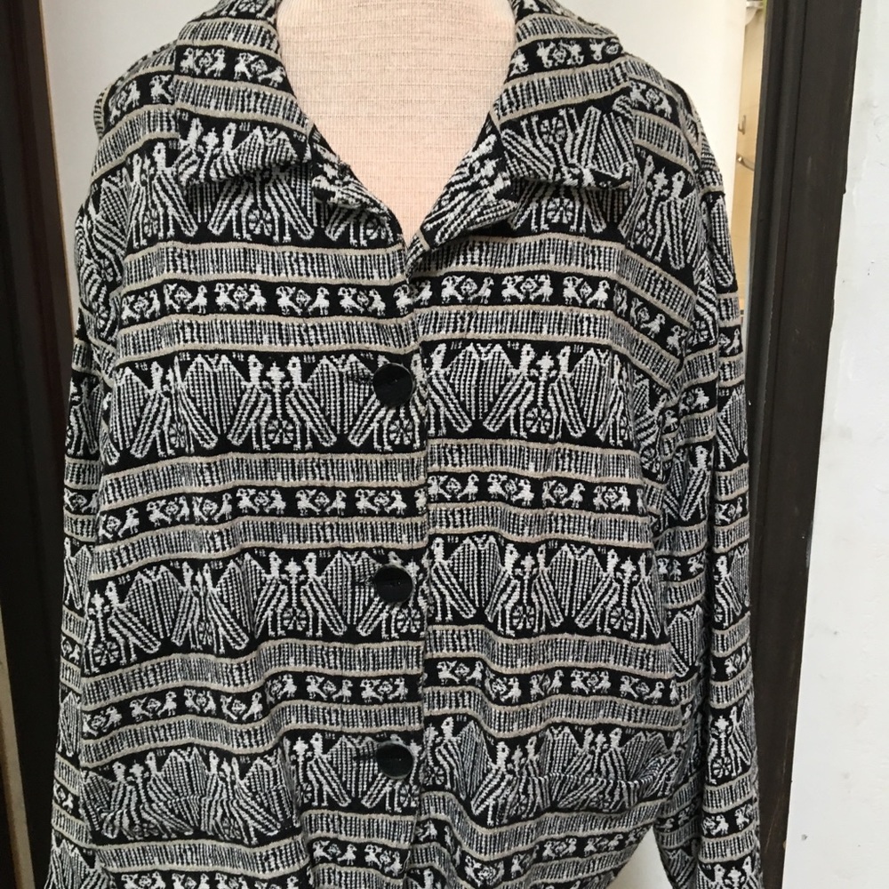 Fun ethnic print jacket! - Picture 4 of 8